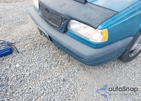 1996 Volvo 850 z USA, uszkodzony, nr VIN YV1LS5722T1339024